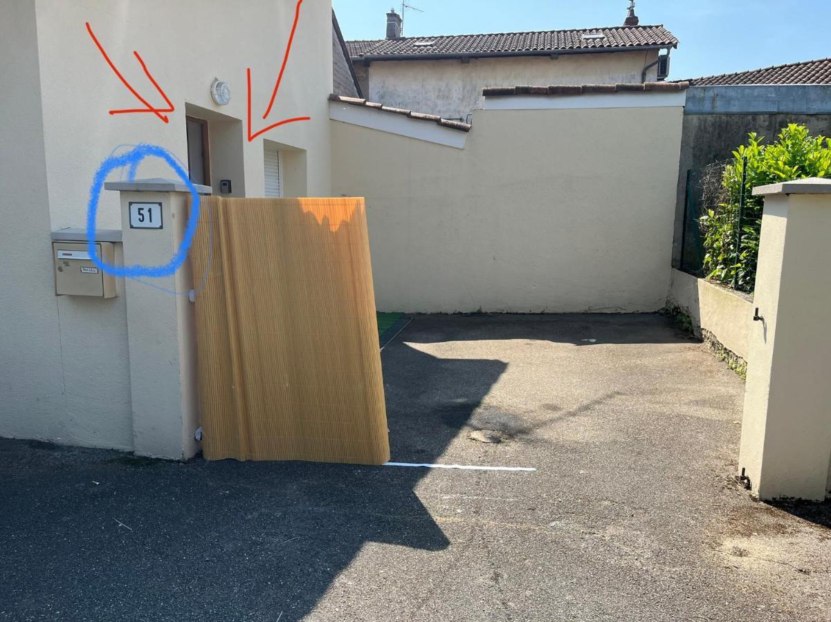 Le Petit Prince , Jolie Maisonnette Terrasse Netflix Parking Prive Jeux De Societe Bourg-en-Bresse Exterior foto
